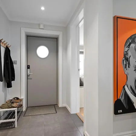 Urban Comfort, 3br With Free Parking In The Heart Of *