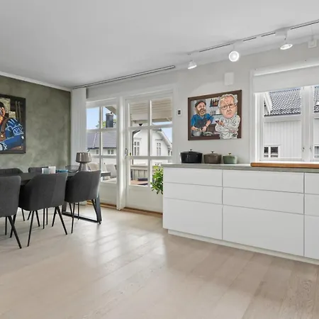 Urban Comfort, 3br With Free Parking In The Heart Of Appartement *